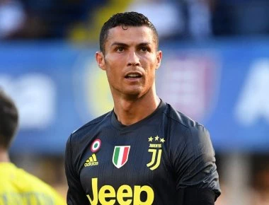 Στο στόχαστρο κουκουλοφόρων ο Ρονάλντο - Χαμός στο ξενοδοχείο της Γιουβέντους